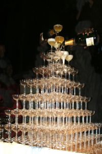 Bigest_champagne_tower